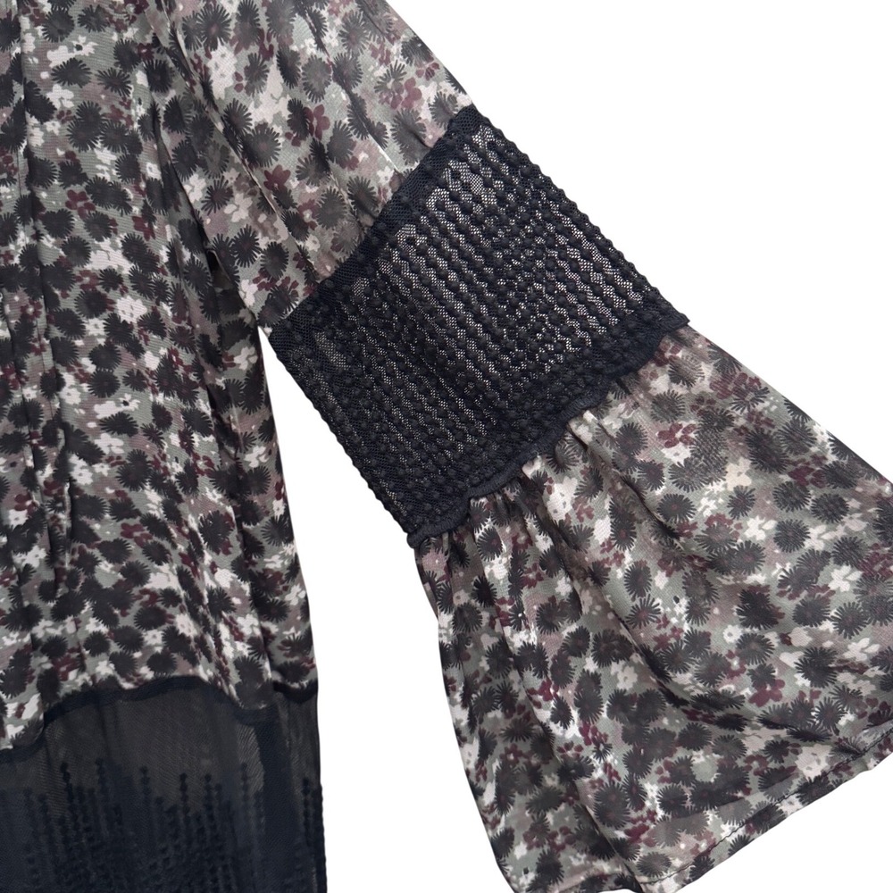 Forever 21 Blouse‎ Floral Bell Sheer Sleeve Black Small Boho Crochet Lace Top - Picture 4 of 7
